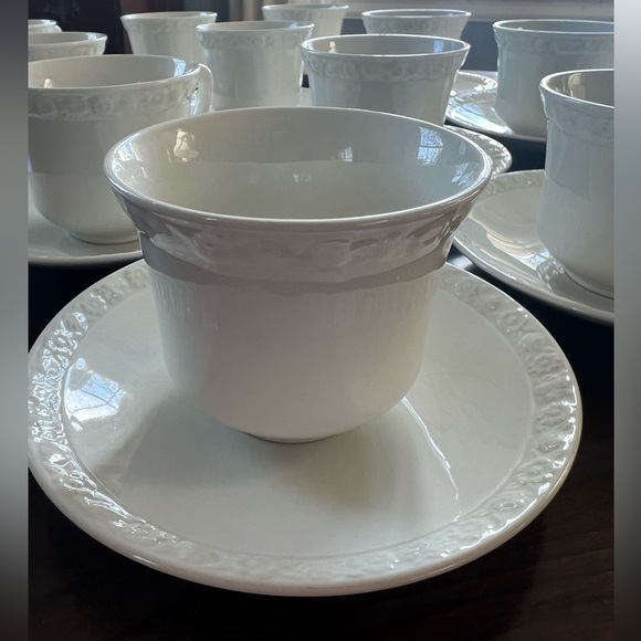 Wedgwood & Co. Ltd “Hedge Rose” Pattern Cup & Saucer , 12 Quantity - Picture 2 of 11